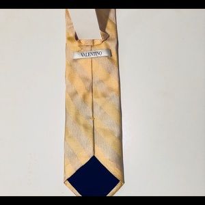 New Valentino Tie